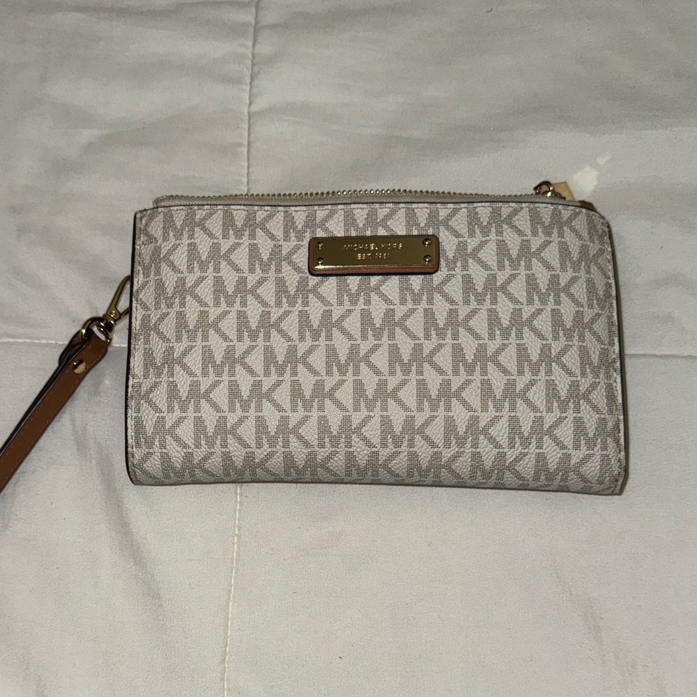 Michael Kors Gray Wristlet